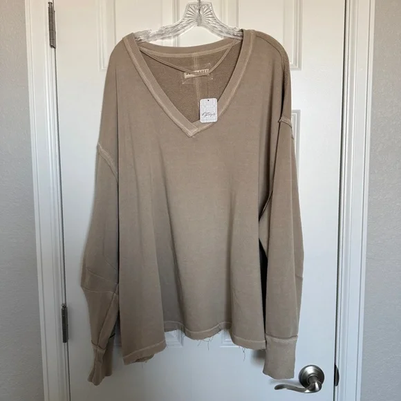 We the Free Venice V-Neck Sweatshirt, Fossil Island, L, NWT - Picture 5 of 16